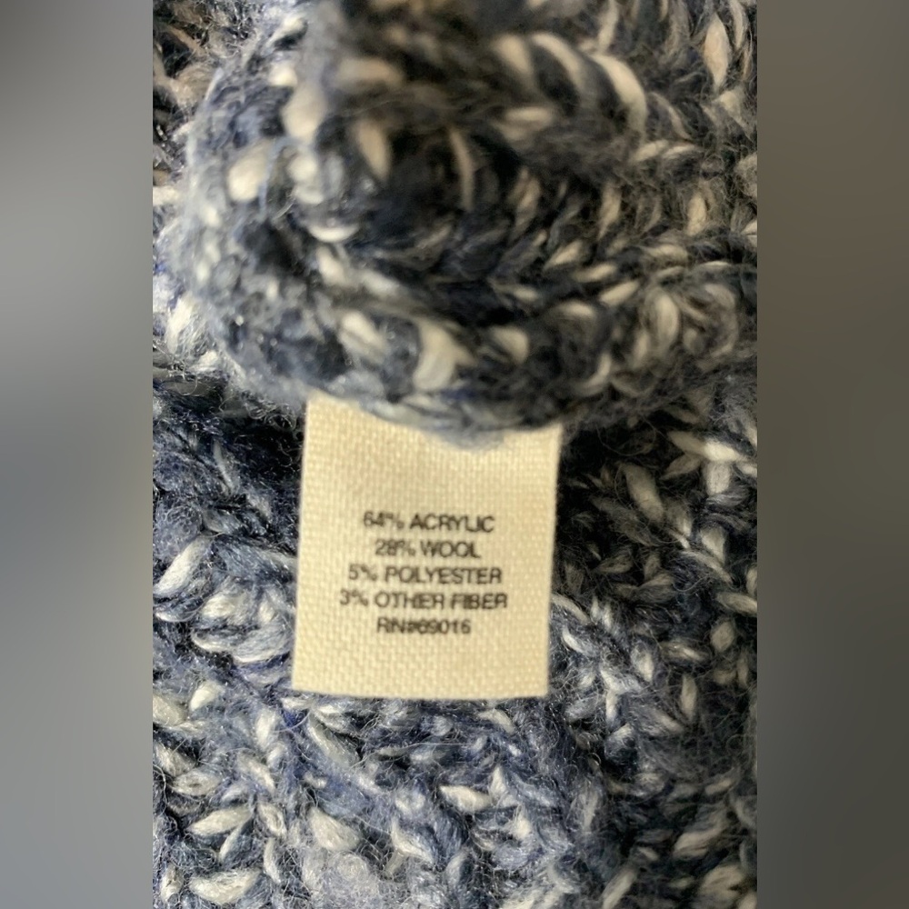 3/$20 Ruff Hewn Blue and White Knit Sweater LARGE - Picture 12 of 13